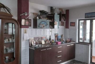 Apartament cu 4 camere decomandat în Central - 7