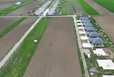 Teren de 400 mp, în Săbăreni