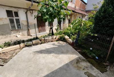 Spațiu comercial, de 37 mp, în Central - 6