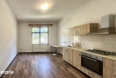 Casă cu 4 camere cu Teren 200 Mp în Ștefăneștii de Jos - 3