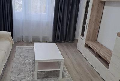 Apartament cu 3 camere semidecomandat în Rahova - 1