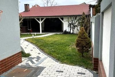 Casă cu Teren 283 Mp în Lupeni
