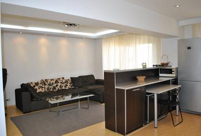 Apartament cu 2 camere semidecomandat în Tineretului - 3