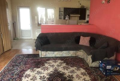 Casă cu 3 camere cu Teren 1500 Mp în Central