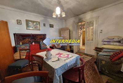 Casă individuală cu 3 camere cu Teren 250 Mp în Central - 2