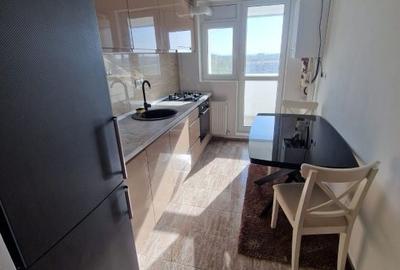 Apartament cu 2 camere decomandat în Metalurgiei - 1
