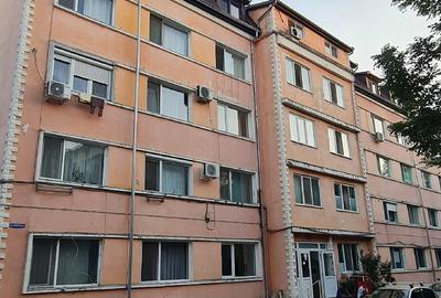 Garsonieră decomandată în Iosia