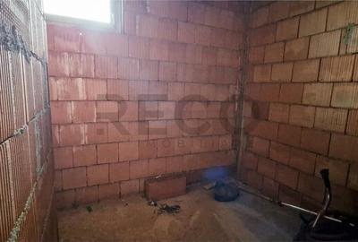 Casă cu 4 camere cu Teren 502 Mp în Sânmartin - 10