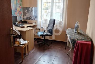 Casă individuală cu 10 camere cu Teren 1100 Mp în Teiș - 5