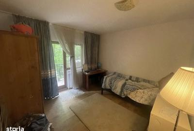Apartament cu 4 camere în 13 Septembrie