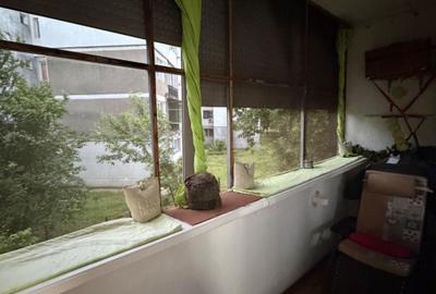 Apartament cu 3 camere decomandat în Central - 1