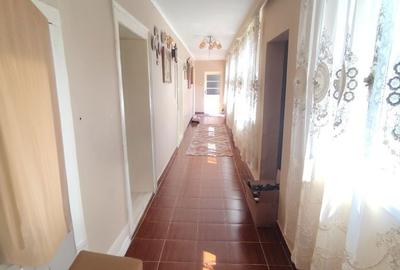 Casă cu 4 camere cu Teren 100 Mp în Pârneava - 8