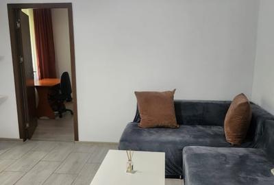 Apartament cu 2 camere semidecomandat, mobilat în Tomis Nord - 2