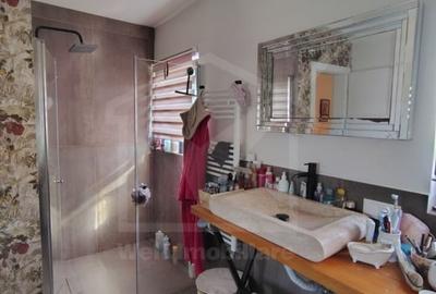 Duplex cu 3 camere cu Canalizare în Tăuți - 31