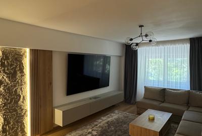 Apartament cu 4 camere decomandat în Decebal - 1