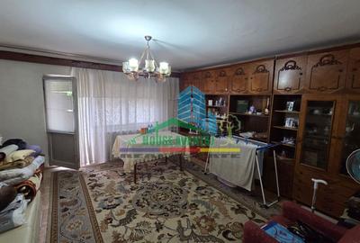 Apartament cu 3 camere decomandat, mobilat în Bahne