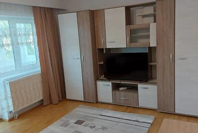 Apartament cu 3 camere decomandat în Central - 9