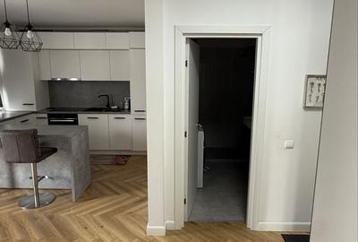 Apartament cu 2 camere decomandat în Central - 2