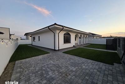 Casă cu 4 camere cu Teren 120 Mp în Miroslava - 2