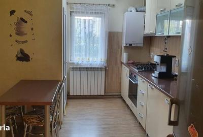 Apartament cu 4 camere decomandat în Mărăști