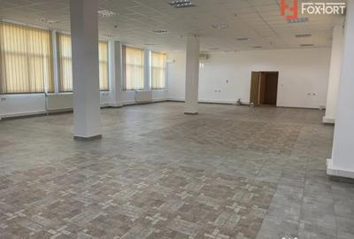Spațiu comercial, de 1,200 mp, în Olimpia-Stadion