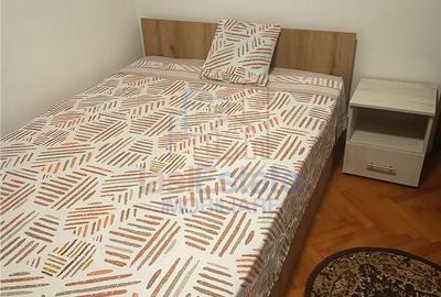 Apartament cu 3 camere decomandat în Nicolina