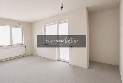Apartament cu 3 camere semidecomandat în Florești