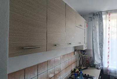 Apartament cu 2 camere decomandat în Exterior Vest