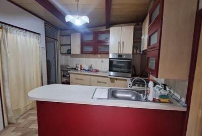 Casă individuală cu 6 camere cu Teren 580 Mp în Central - 10