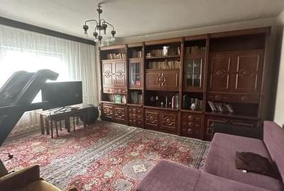 Apartament cu 4 camere în Central - 2