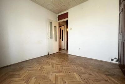 Apartament cu 2 camere semidecomandat în Dâmbovița