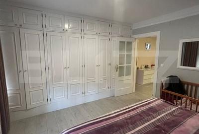 Casă cu 8 camere cu Teren 1000 Mp în Moșnița Nouă