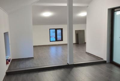 Casă cu 3 camere în Uiești - 6