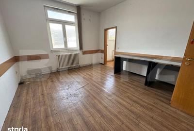 Spațiu comercial, de 140 mp, în Central