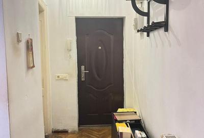 Apartament cu 2 camere decomandat în P-ța Universității - 9