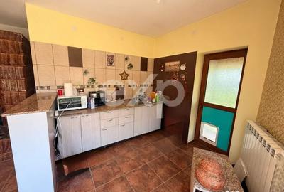 Casă cu 7 camere cu Teren 1008 Mp în Ștefănești