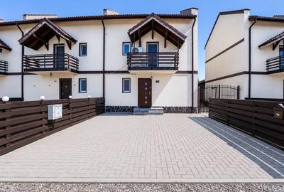 Duplex cu 4 camere cu Teren 400 Mp în Tărlungeni