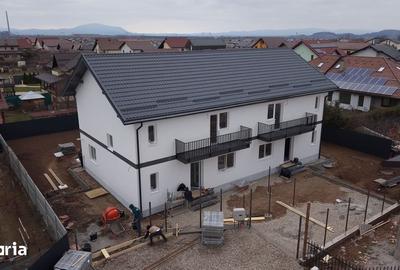 Casă cu 5 camere cu Teren 397 Mp în Central - 5
