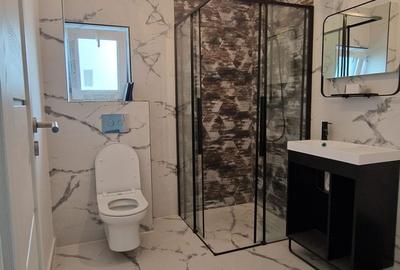 Casă cu 4 camere cu Teren 274 Mp în Remetea Mare