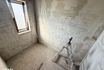 Casă cu 4 camere în Luna