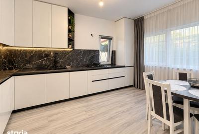 Casă cu 4 camere cu Teren 350 Mp în Florești