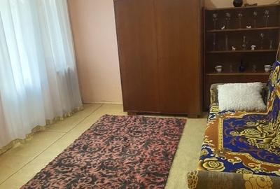 Garsonieră decomandată, mobilată în Debarcader