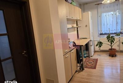 Garsonieră decomandată în Decebal - 7