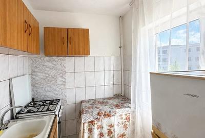 Garsonieră decomandată în Central