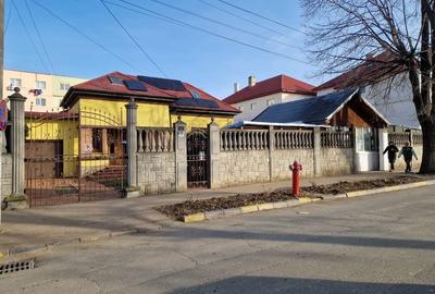 Casă cu 4 camere în Ultracentral