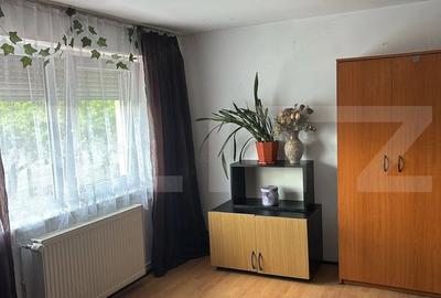 Apartament cu 4 camere decomandat în Torontalului