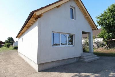 Casă cu 2 camere cu Teren 400 Mp în Cumpăna