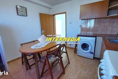 Apartament cu 3 camere decomandat în Ciupercenii Noi - 1