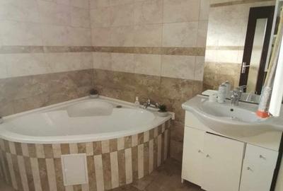 Duplex cu 4 camere cu Canalizare în Miroslava - 15