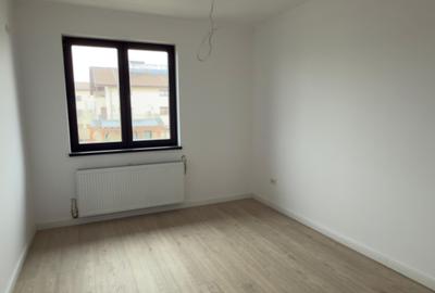 Duplex cu 4 camere cu Canalizare în Central - 17